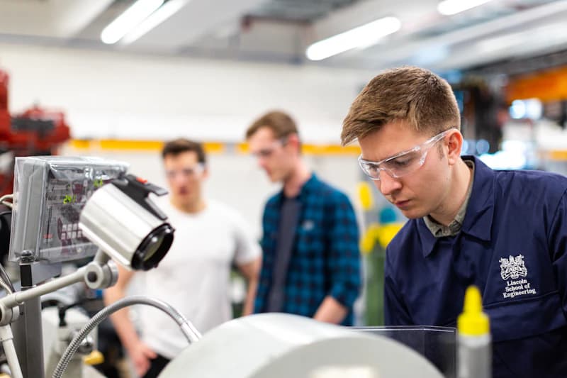 Technical industrial machining, welding, and fabrication contractor team